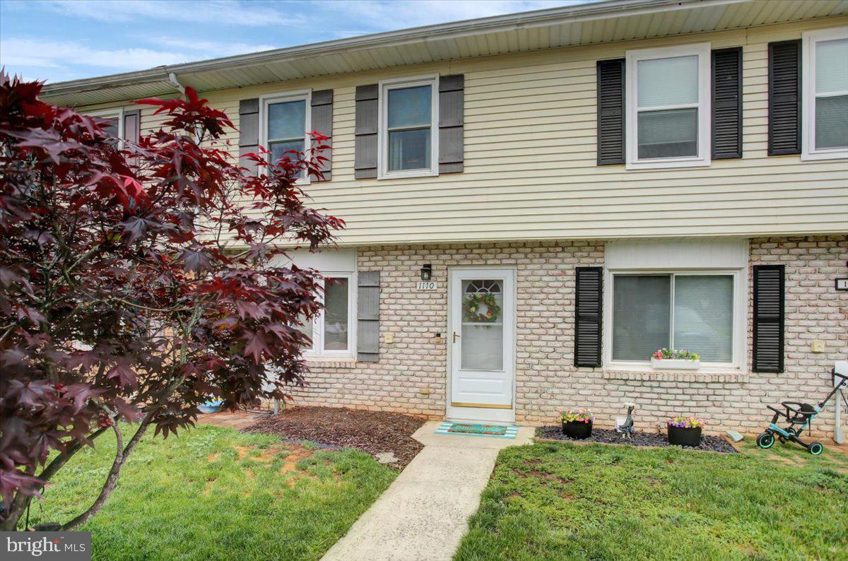 1110 Pheasant Drive N, Carlisle