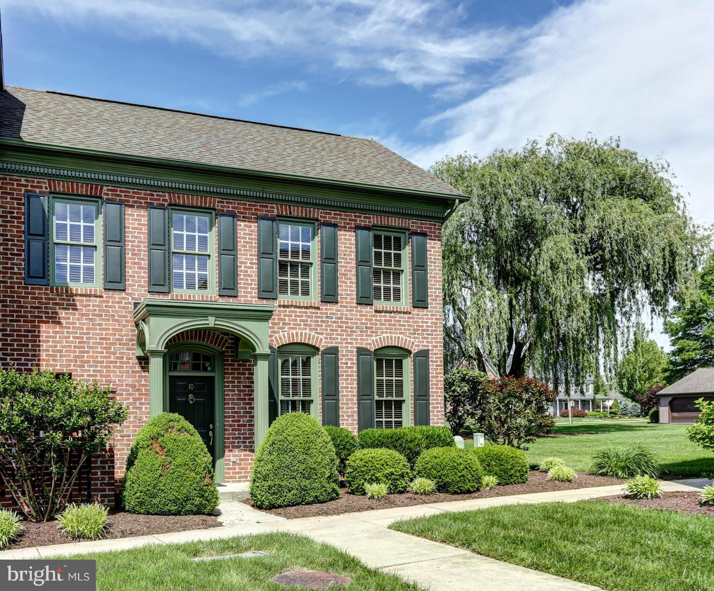 10 Devonshire Square, Mechanicsburg