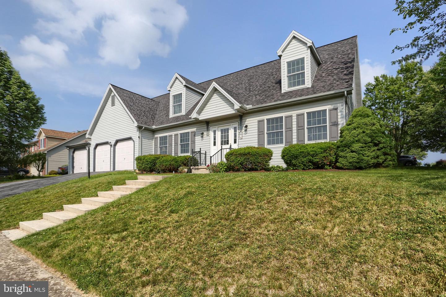 1 Grandview Court, Mechanicsburg