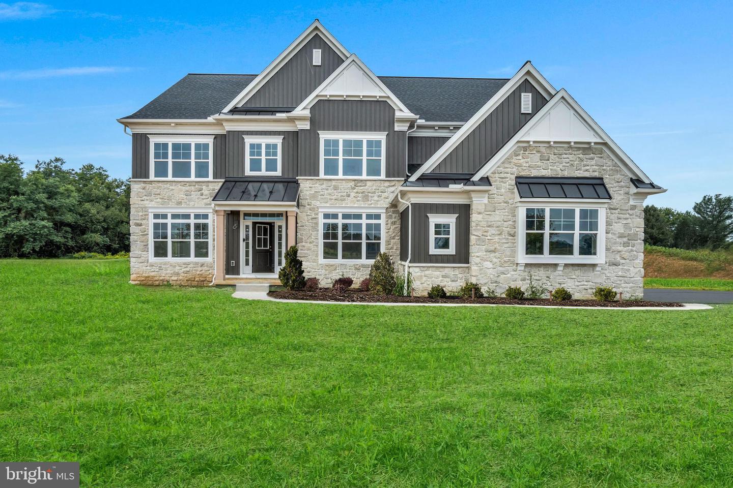 723 Brindle Farm Lane, Mechanicsburg