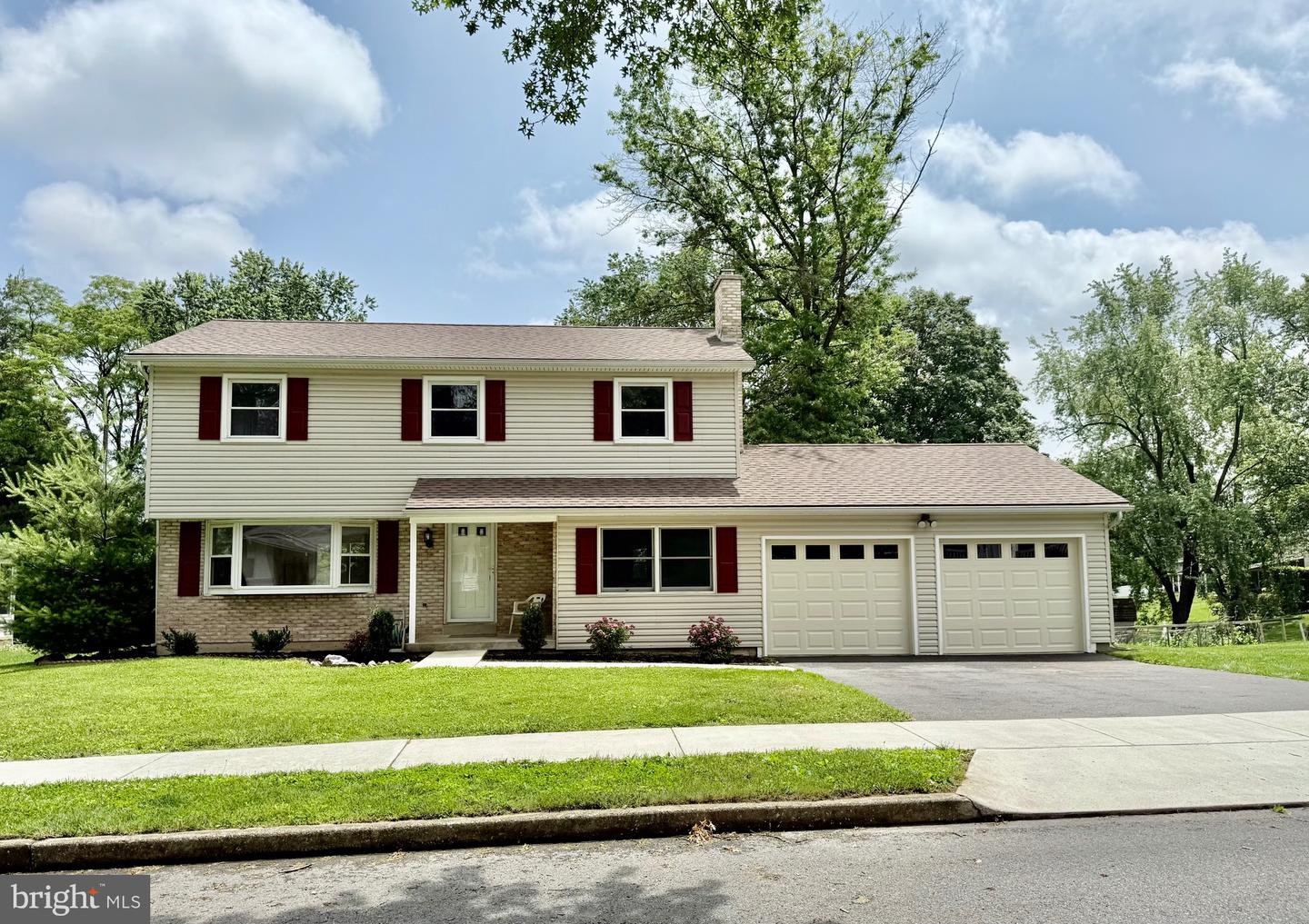 4910 Shasta Way, Mechanicsburg
