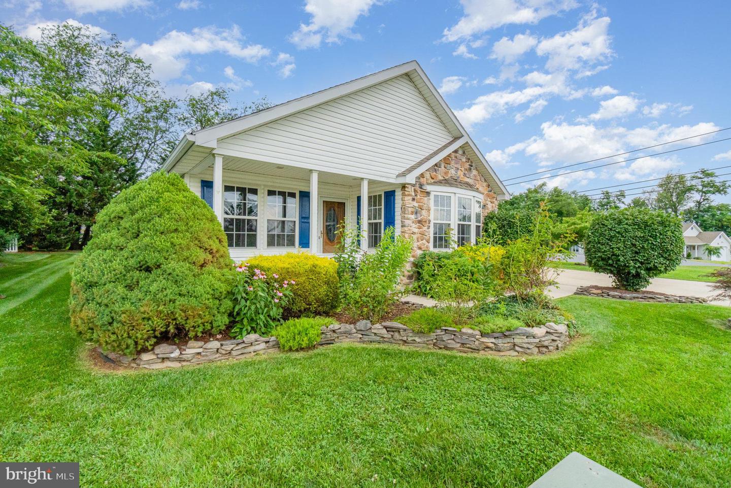38 Lantern Lane, Shippensburg