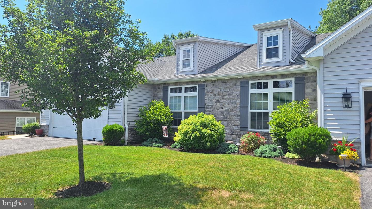 6235 Thornhill Lane, Mechanicsburg