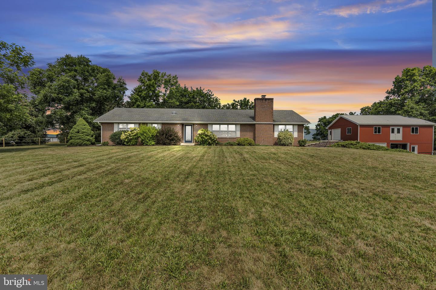 54 Lovers Ln, Newburg