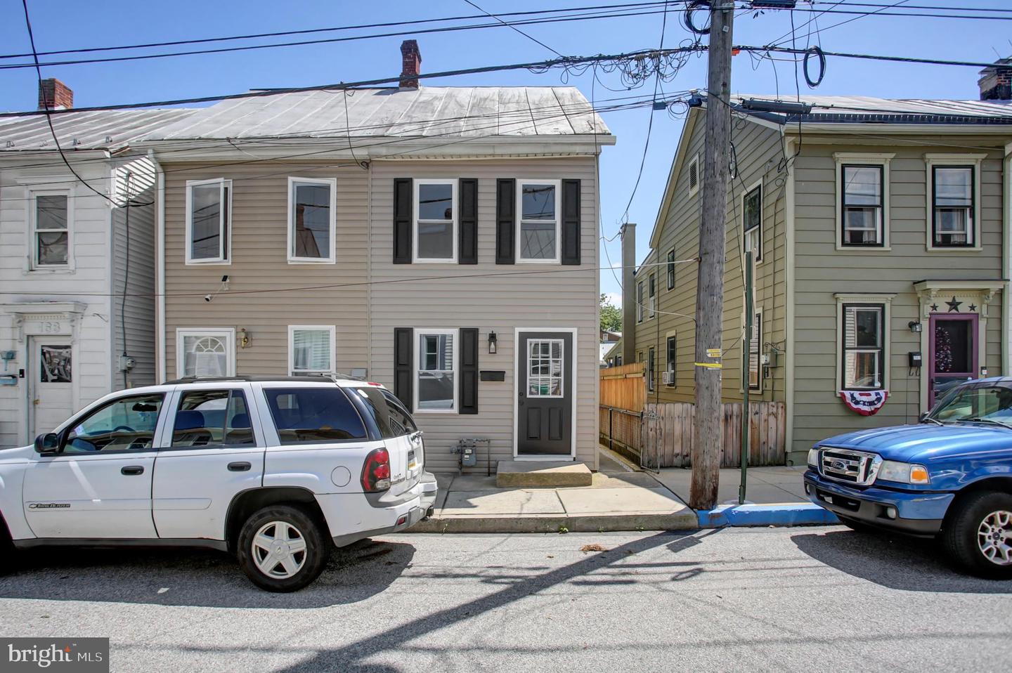 164 E Penn Street, Carlisle