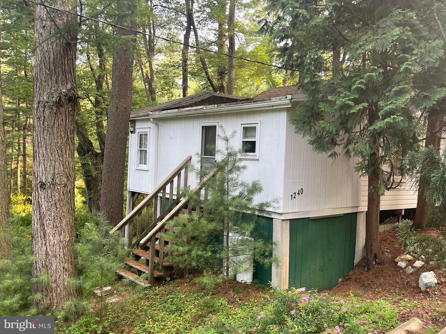1240 Pine Grove Road, Gardners