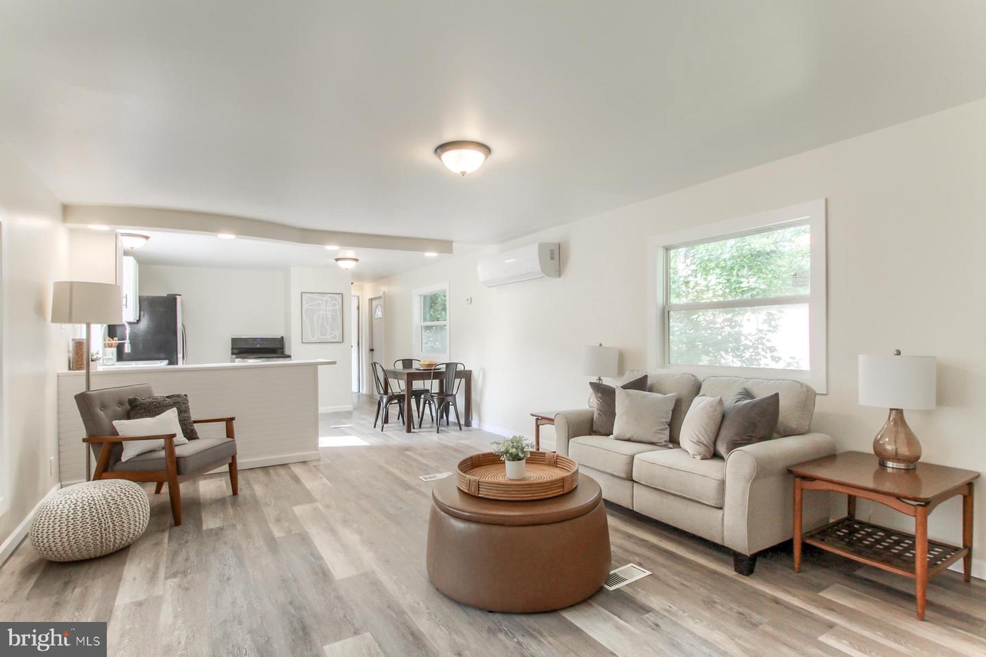37 Creekside Lane