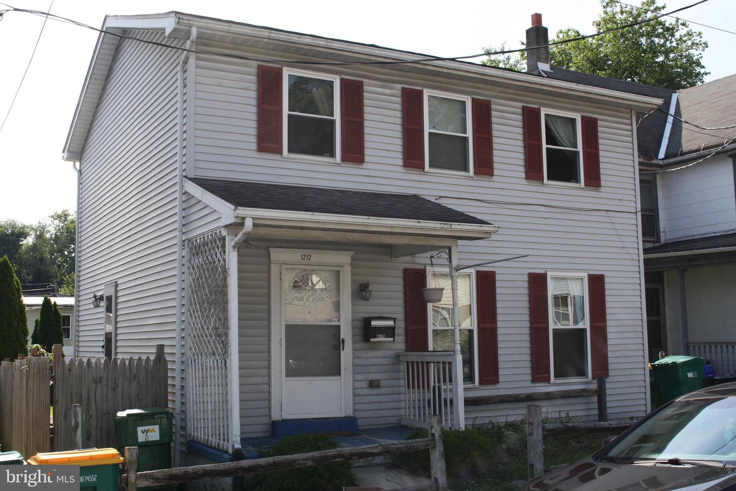 1212 2nd Street, Enola