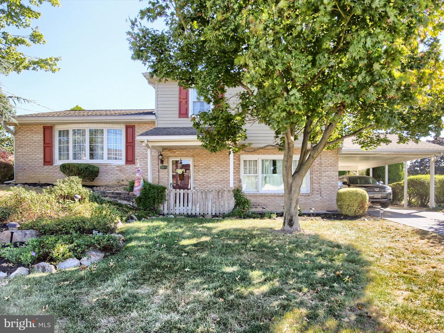 102 Mountain View Drive, Enola