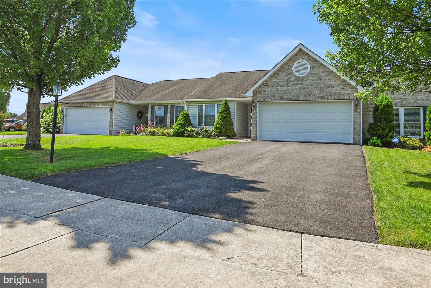51 Burwick Drive, Mechanicsburg