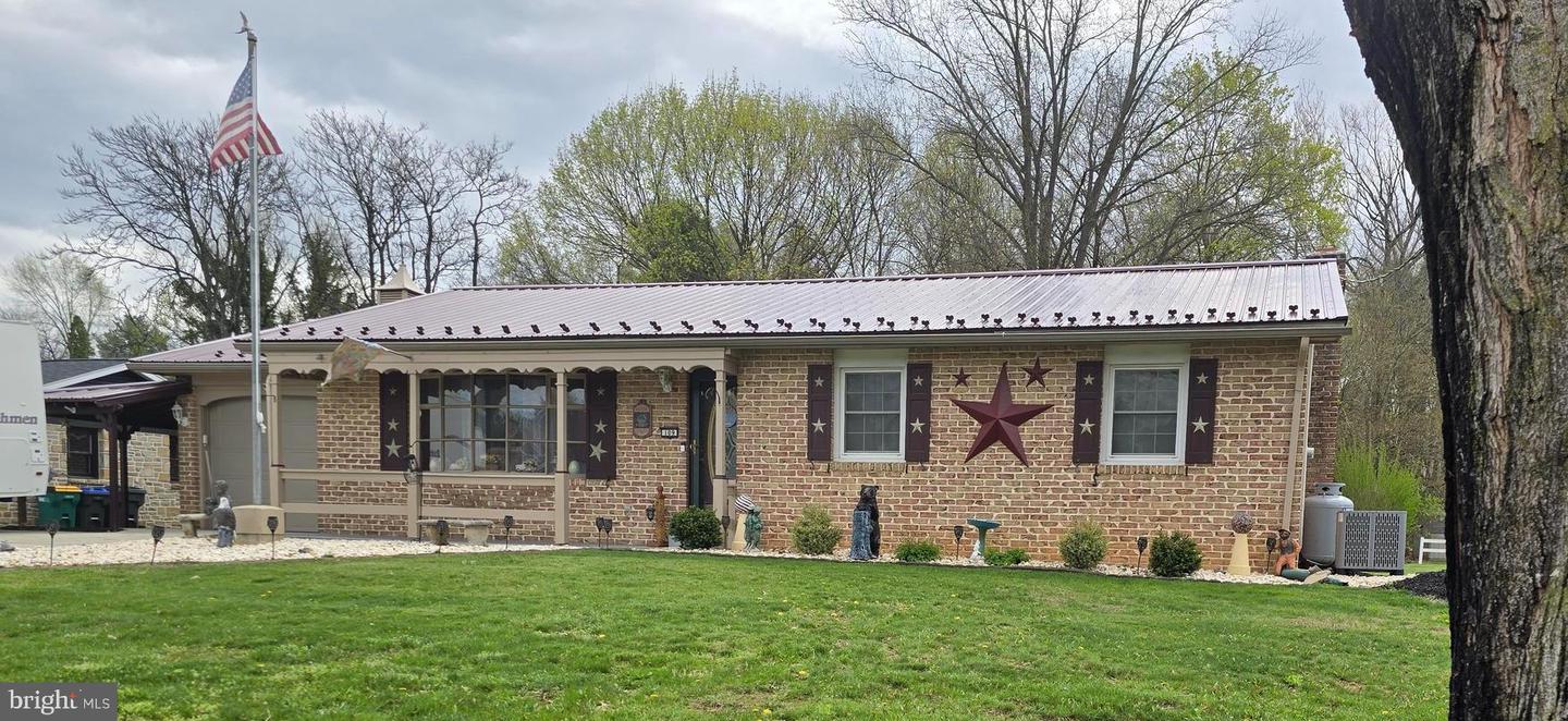 109 Sycamore Drive, Mount Holly Springs