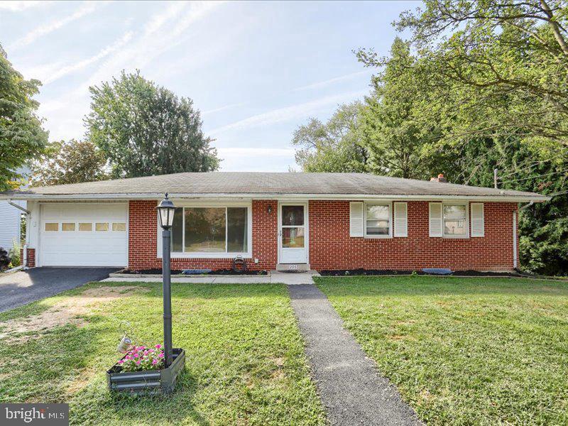 205 Glenn Road, Camp Hill