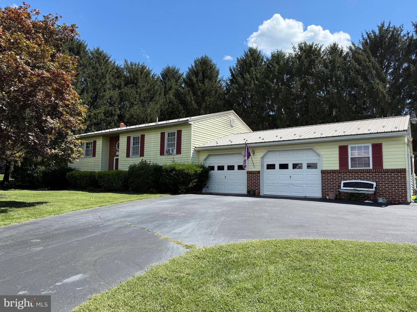 711 W Pine Street, Mount Holly Springs