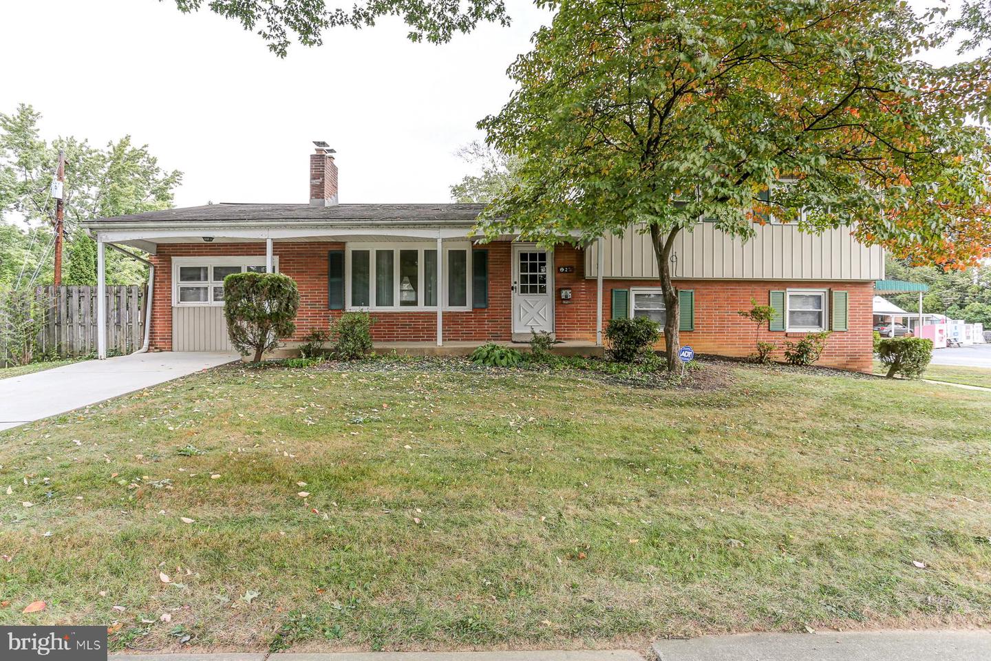 2 Commercial Drive, Camp Hill