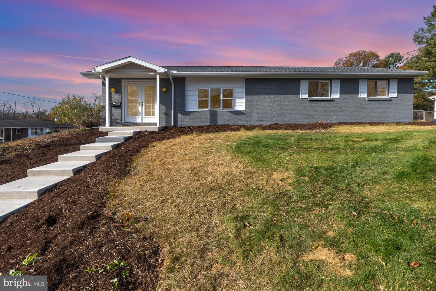 1955 Dawn Road, Enola