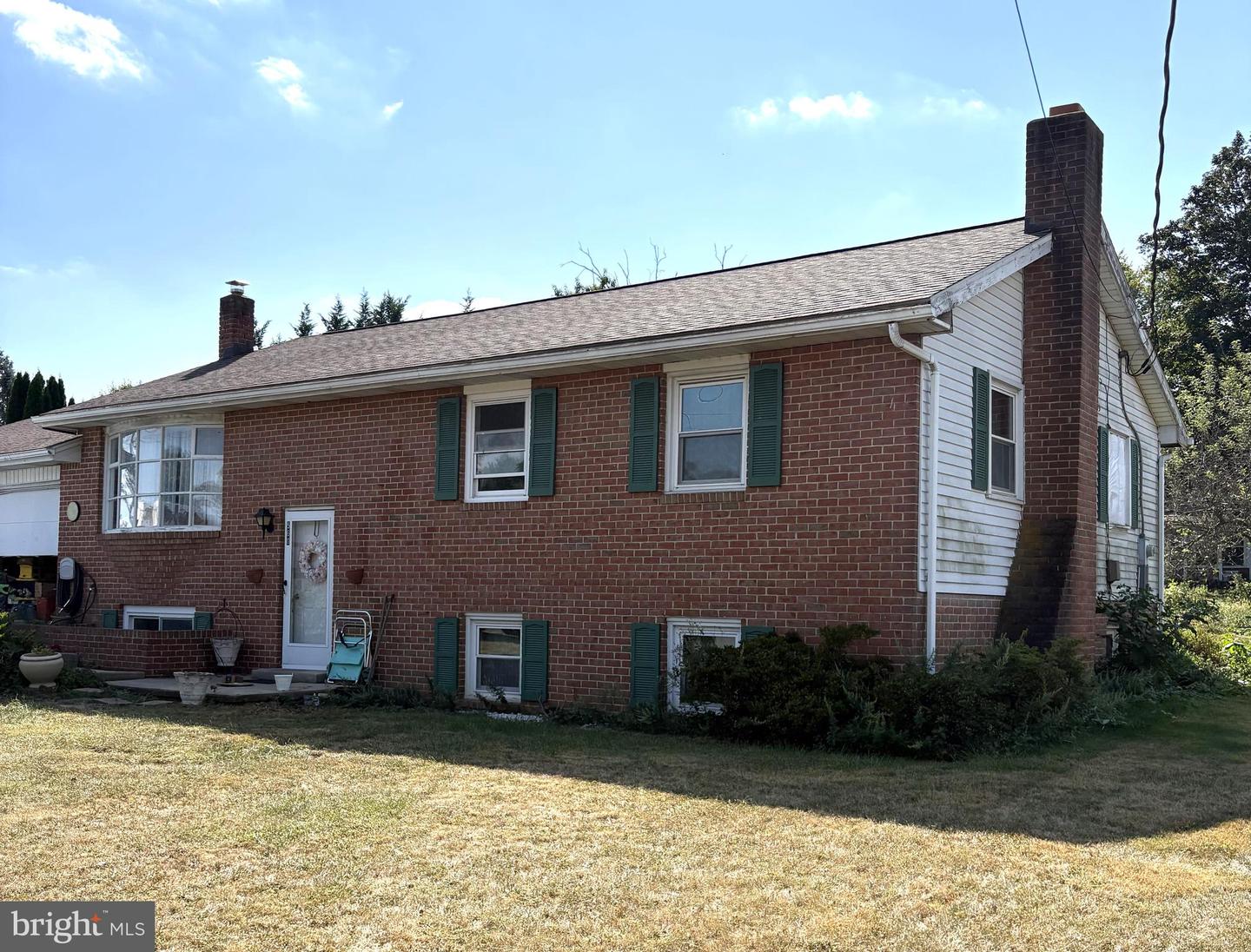 560 Boxwood Lane