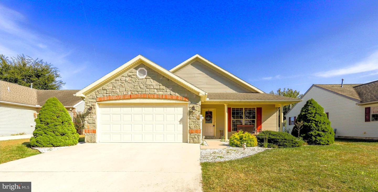 21 Lantern Lane, Shippensburg