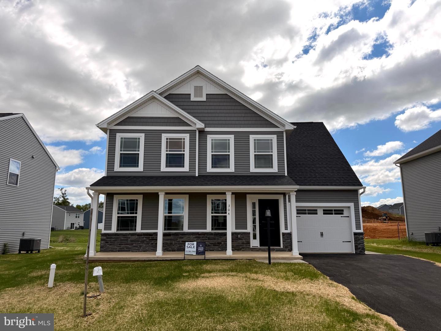 304 Rine Dr, Shippensburg