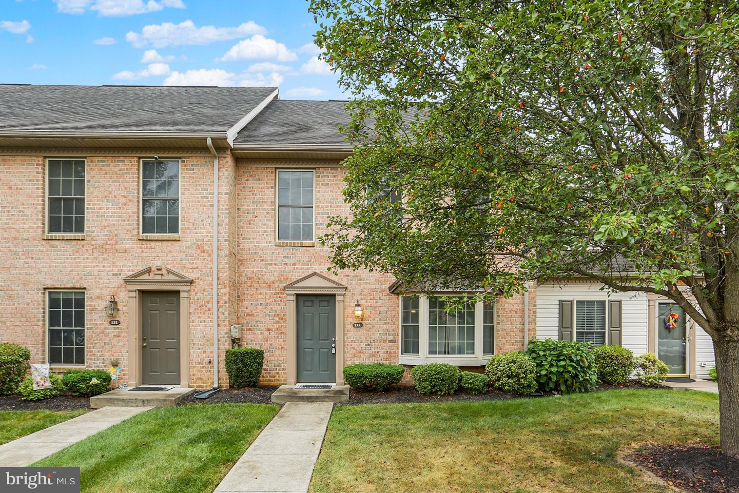 132 Melbourne Lane, Mechanicsburg