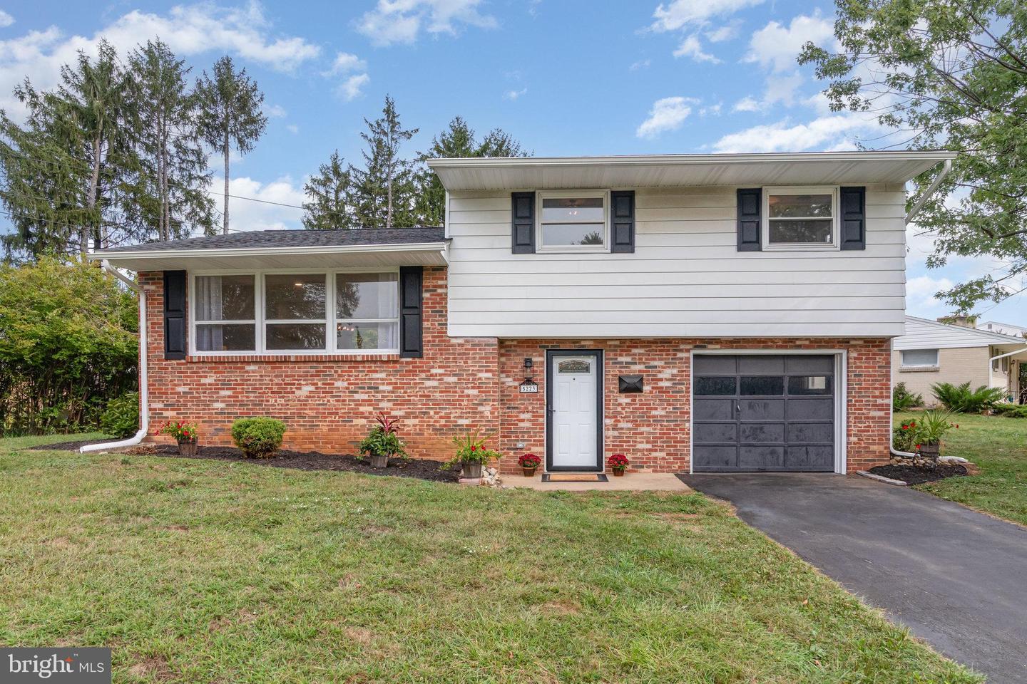 5223 Windsor Boulevard, Mechanicsburg
