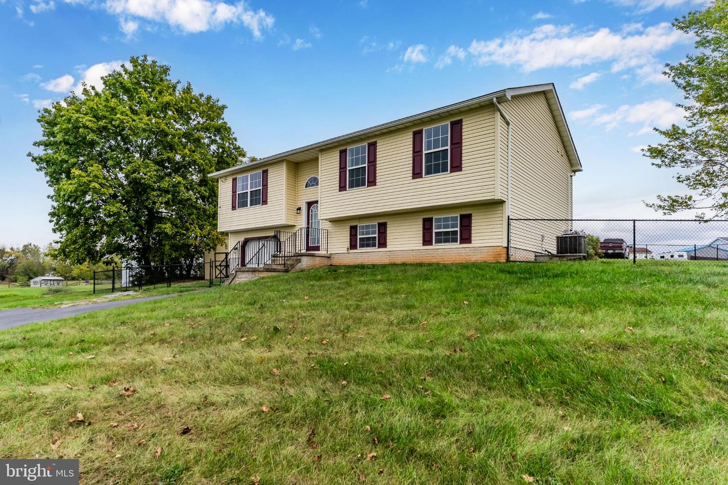 99 Middle Spring Road, Shippensburg
