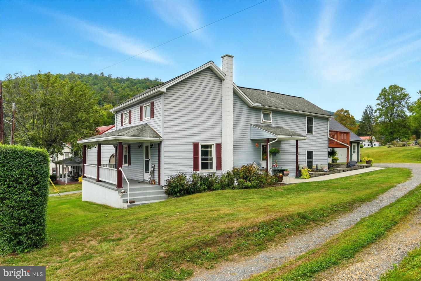 325 S Baltimore Avenue, Mount Holly Springs