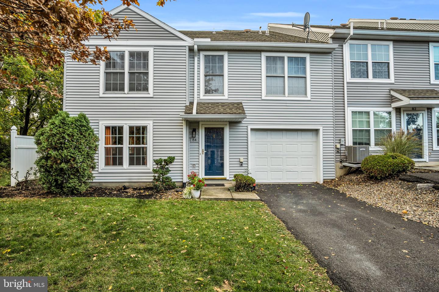 84 Courtyard Drive, Carlisle