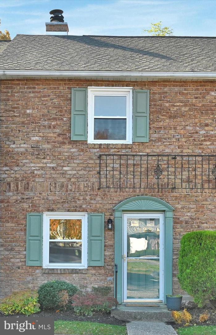 1129 Nanroc Drive, Mechanicsburg