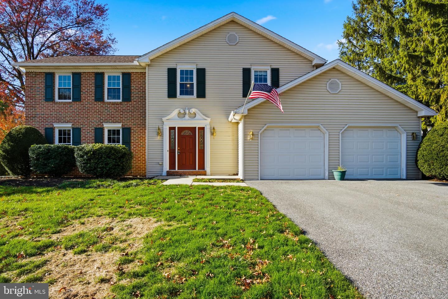 909 Kent Drive, Mechanicsburg