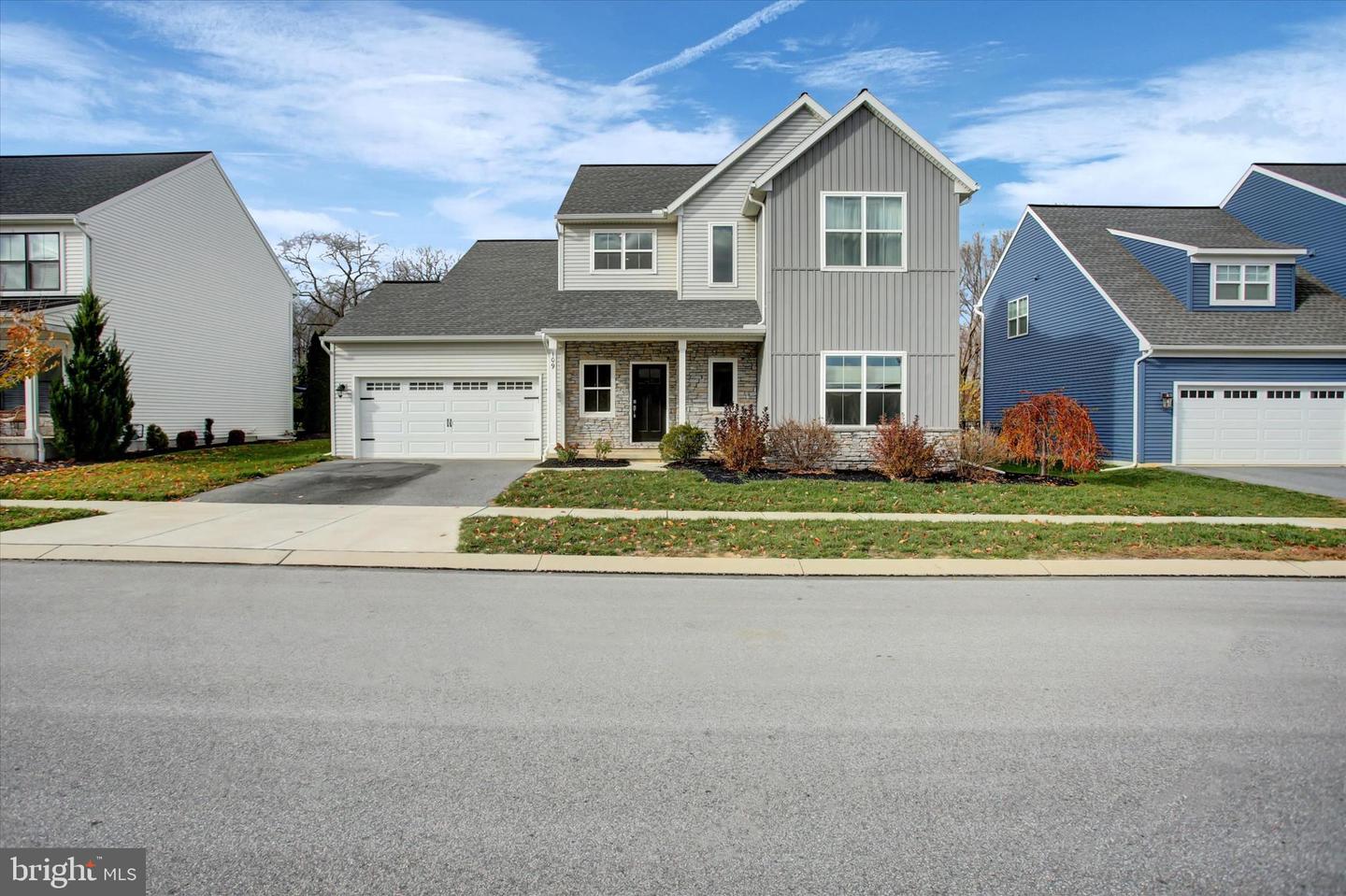109 Wright Drive, Mechanicsburg
