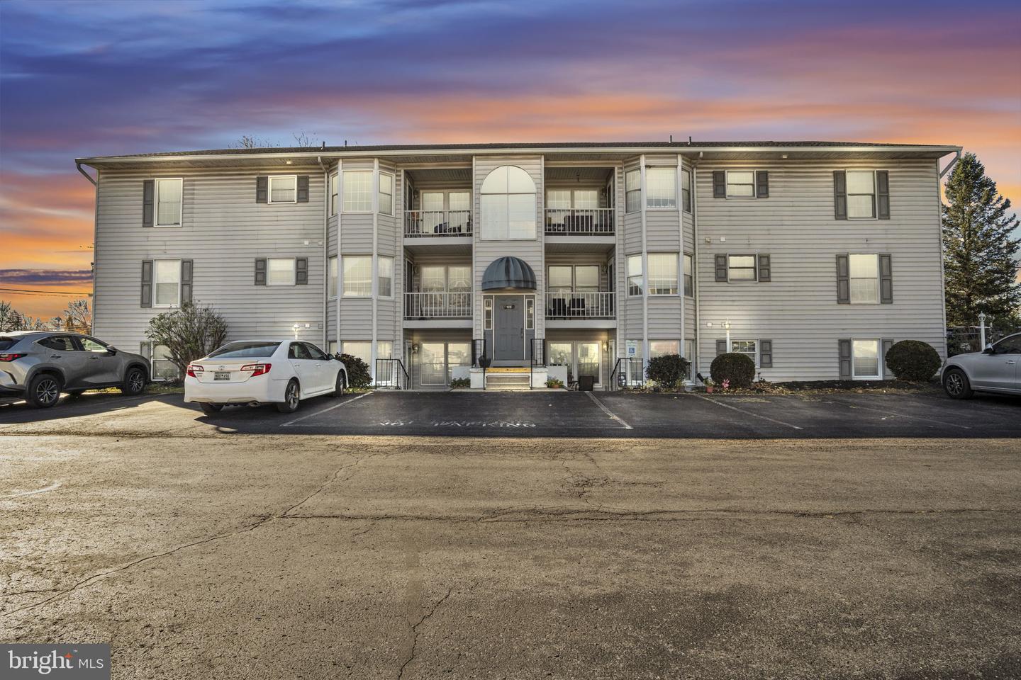 128 W Portland Street #11, Mechanicsburg