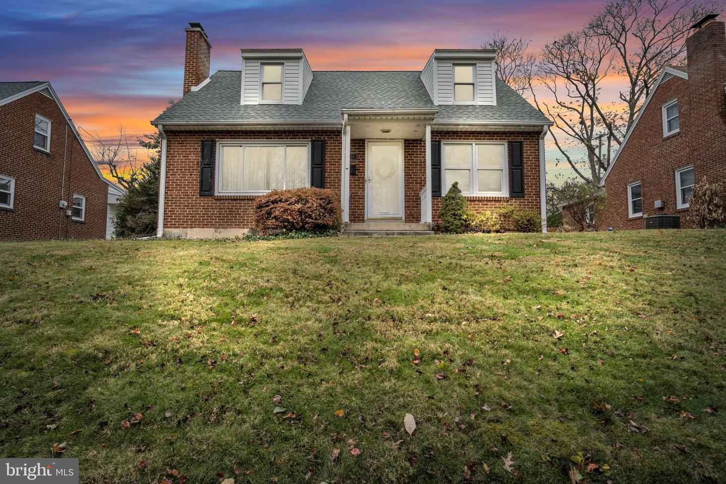 2138 Chestnut Street, Camp Hill