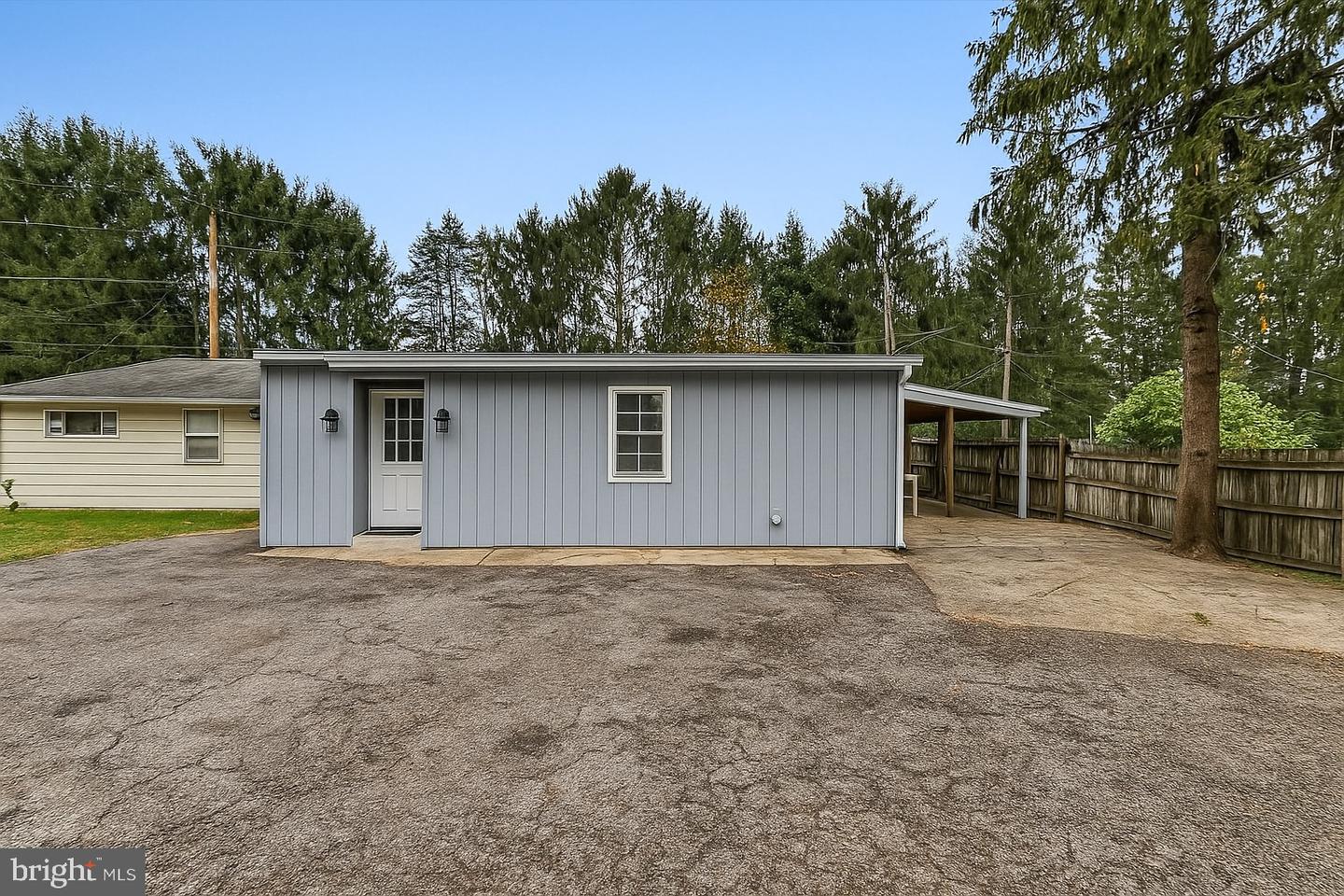 1830 Heishman Garden Drive, Carlisle