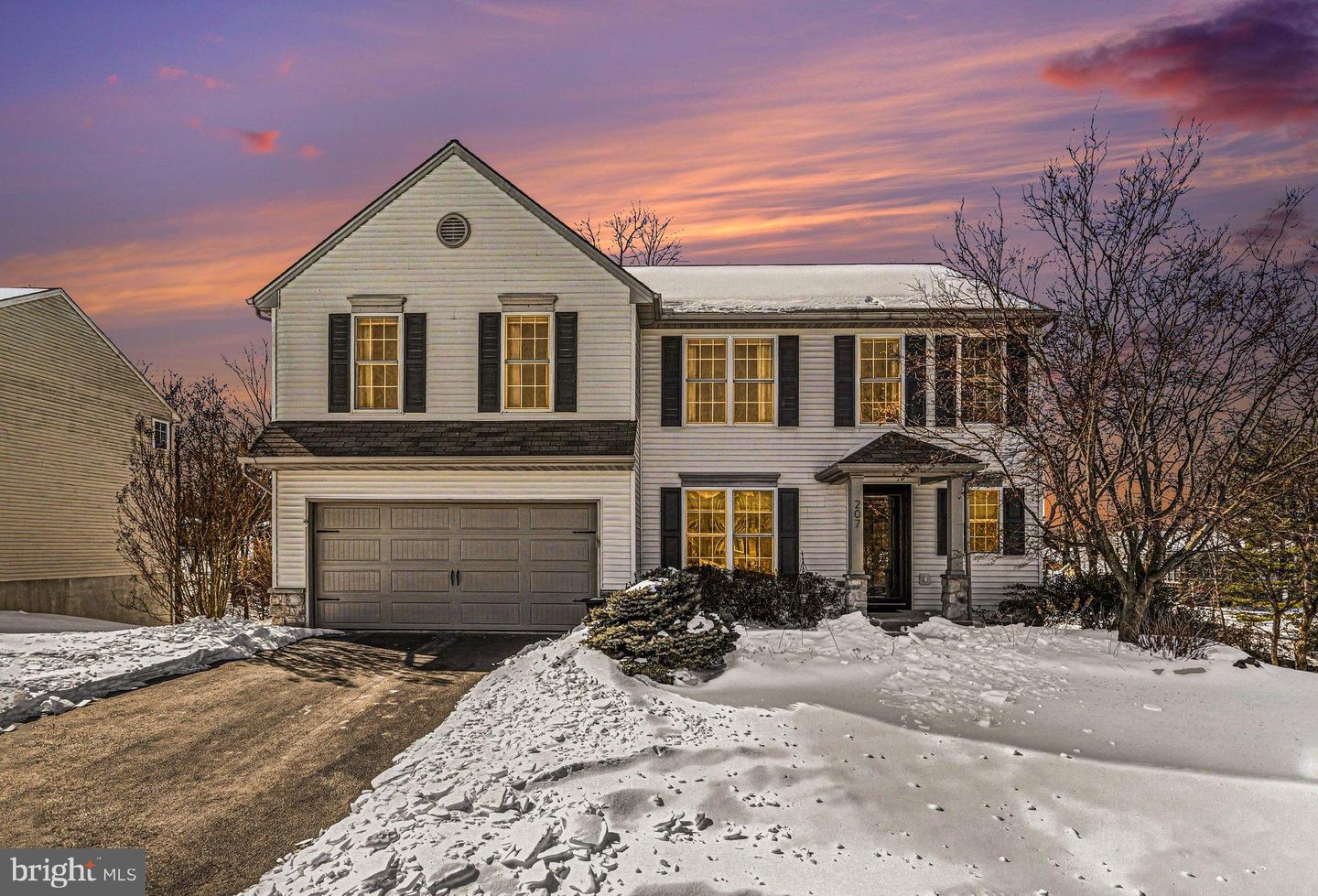 207 Edenderry Way, Enola
