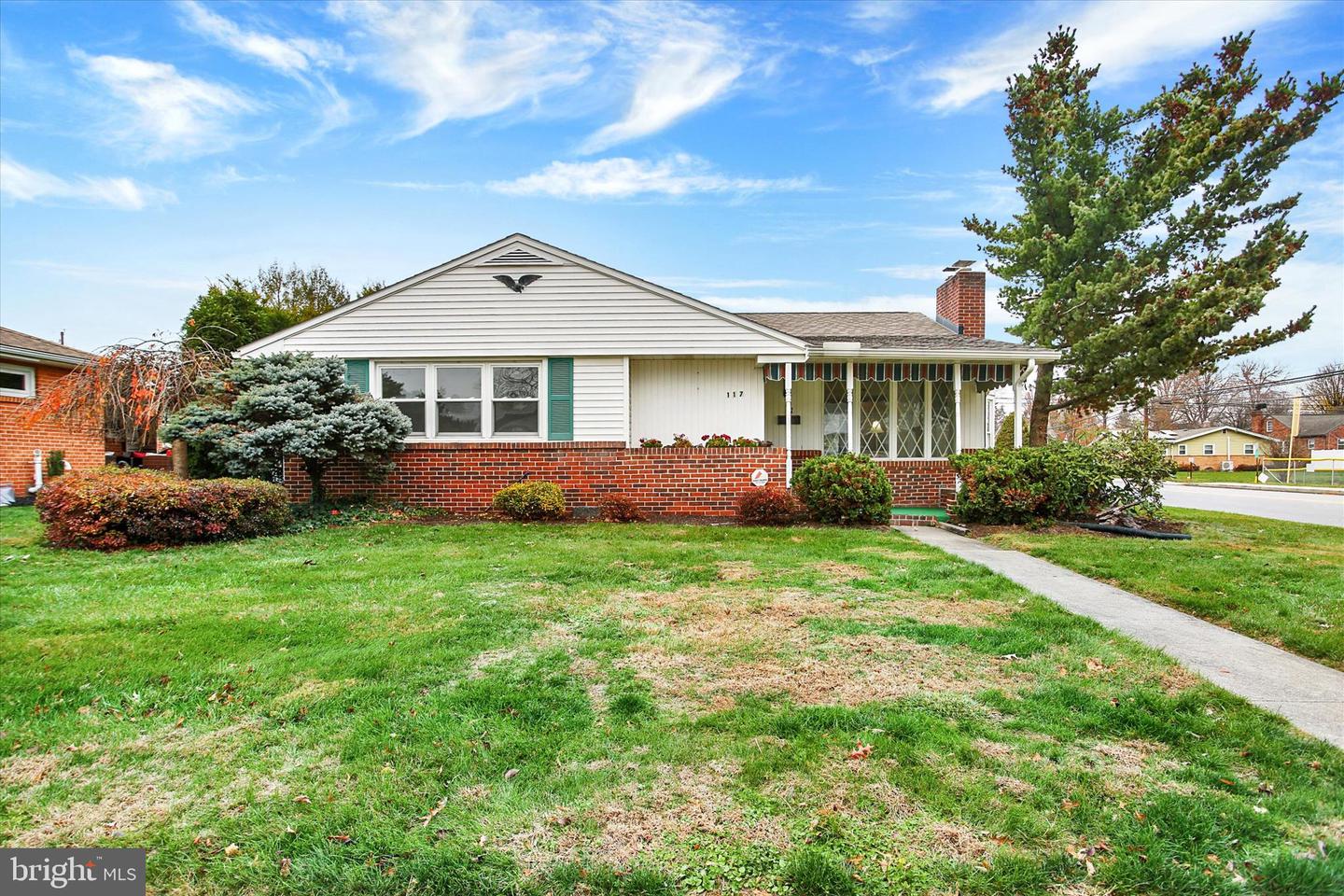 117 E Maplewood Avenue, Mechanicsburg