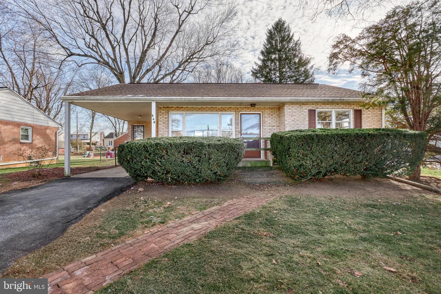 548 D Street, Carlisle