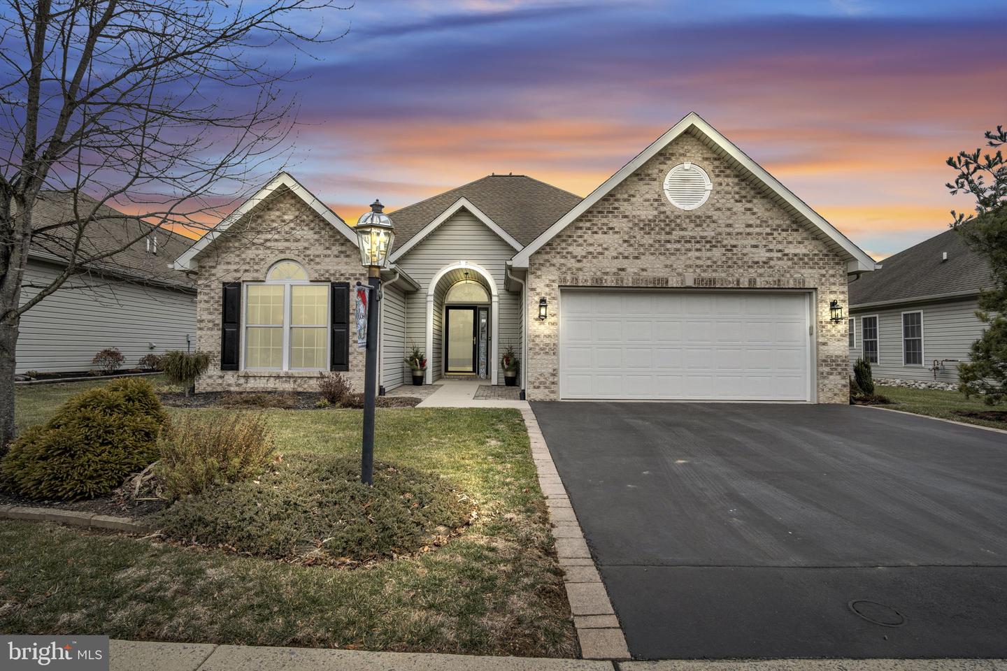 100 Longwood Drive, Mechanicsburg