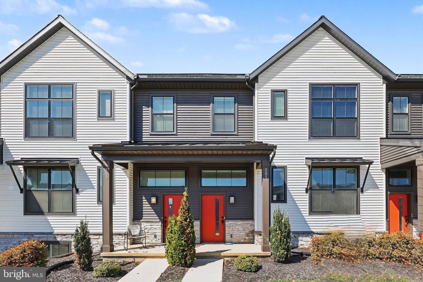 205 Estate Drive, Mechanicsburg