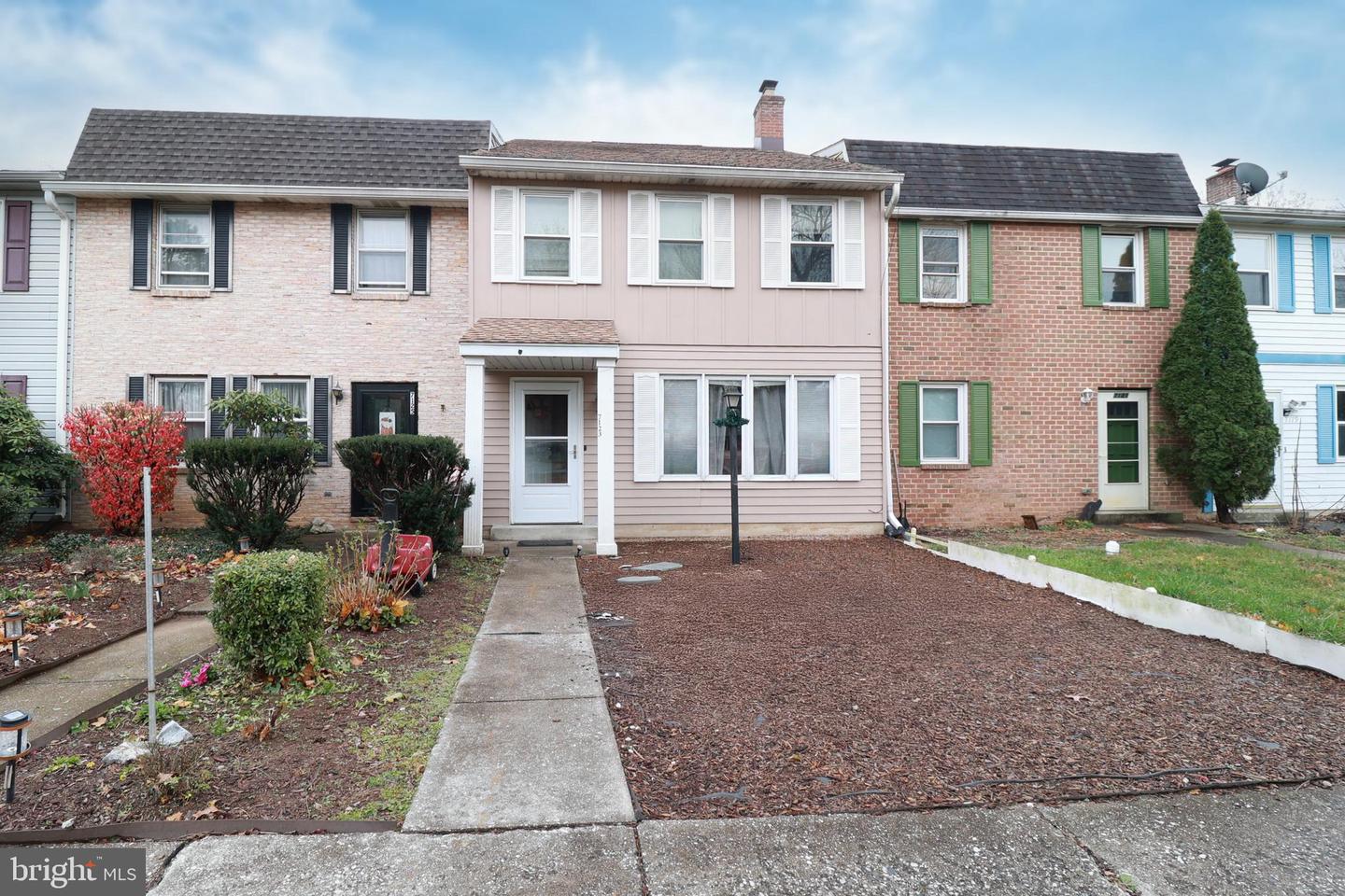 7123 Salem Park Circle, Mechanicsburg