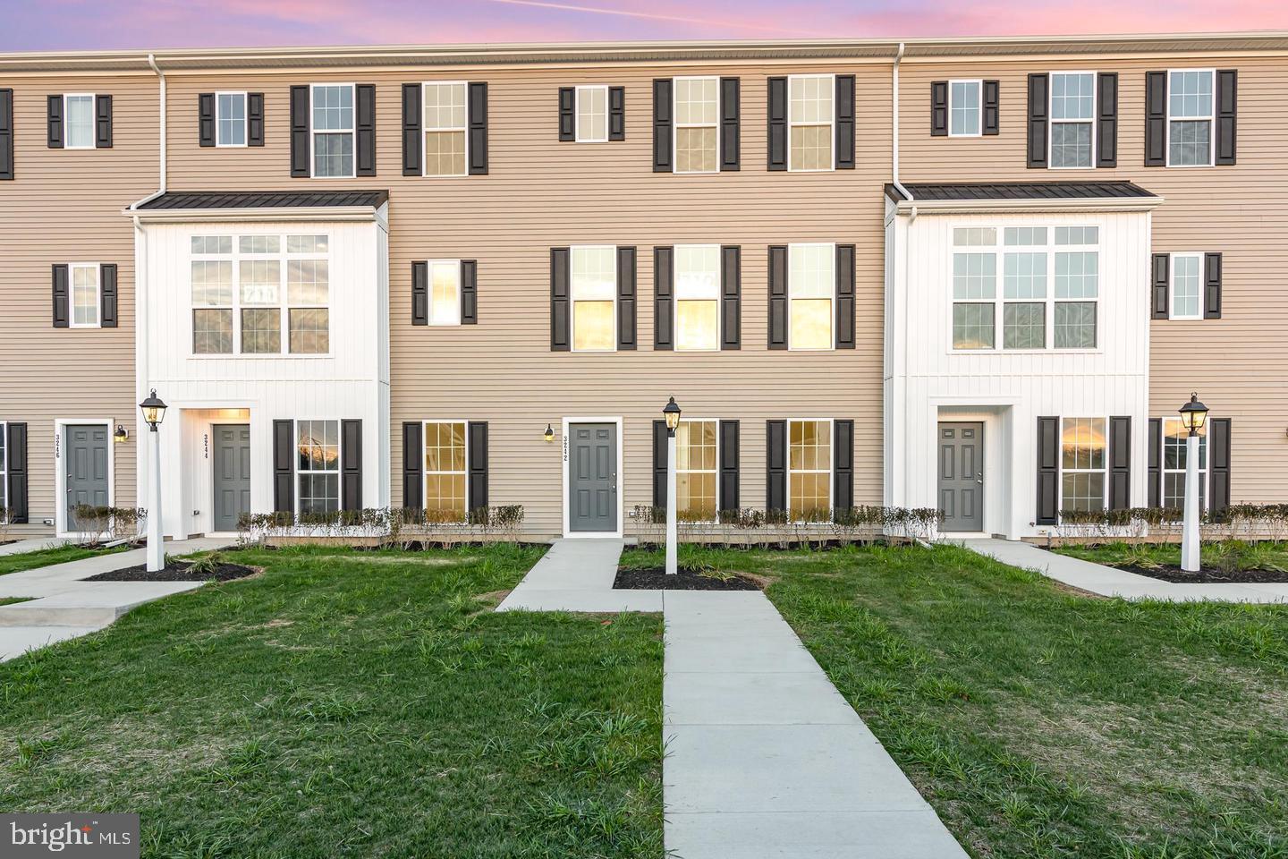 3242 Parade Street, Mechanicsburg