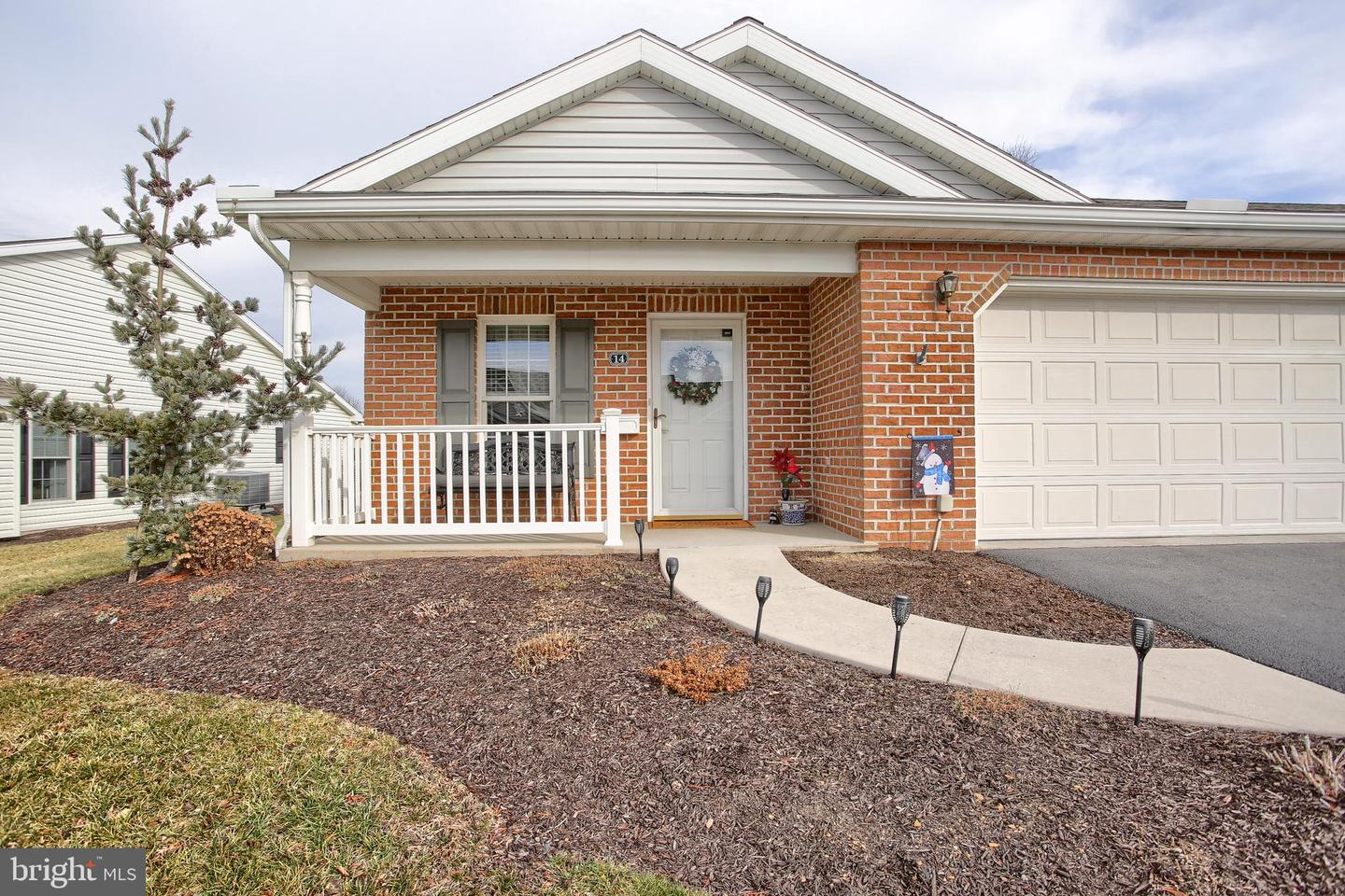 14 Creek Bank Drive, Mechanicsburg