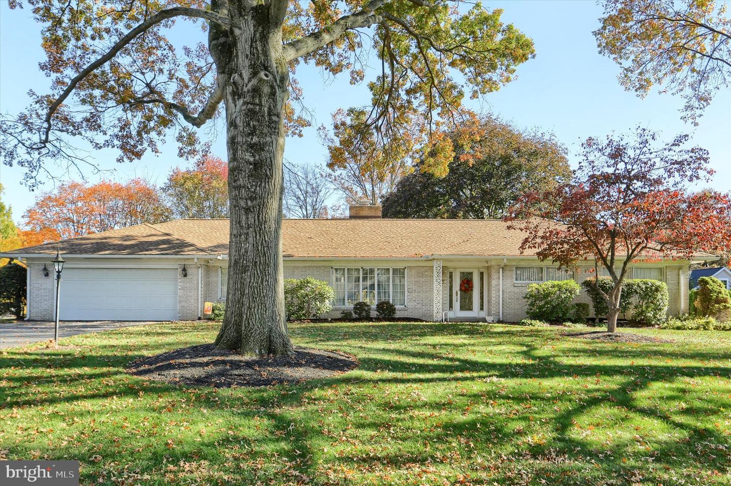 864 Hilltop Road, Lemoyne