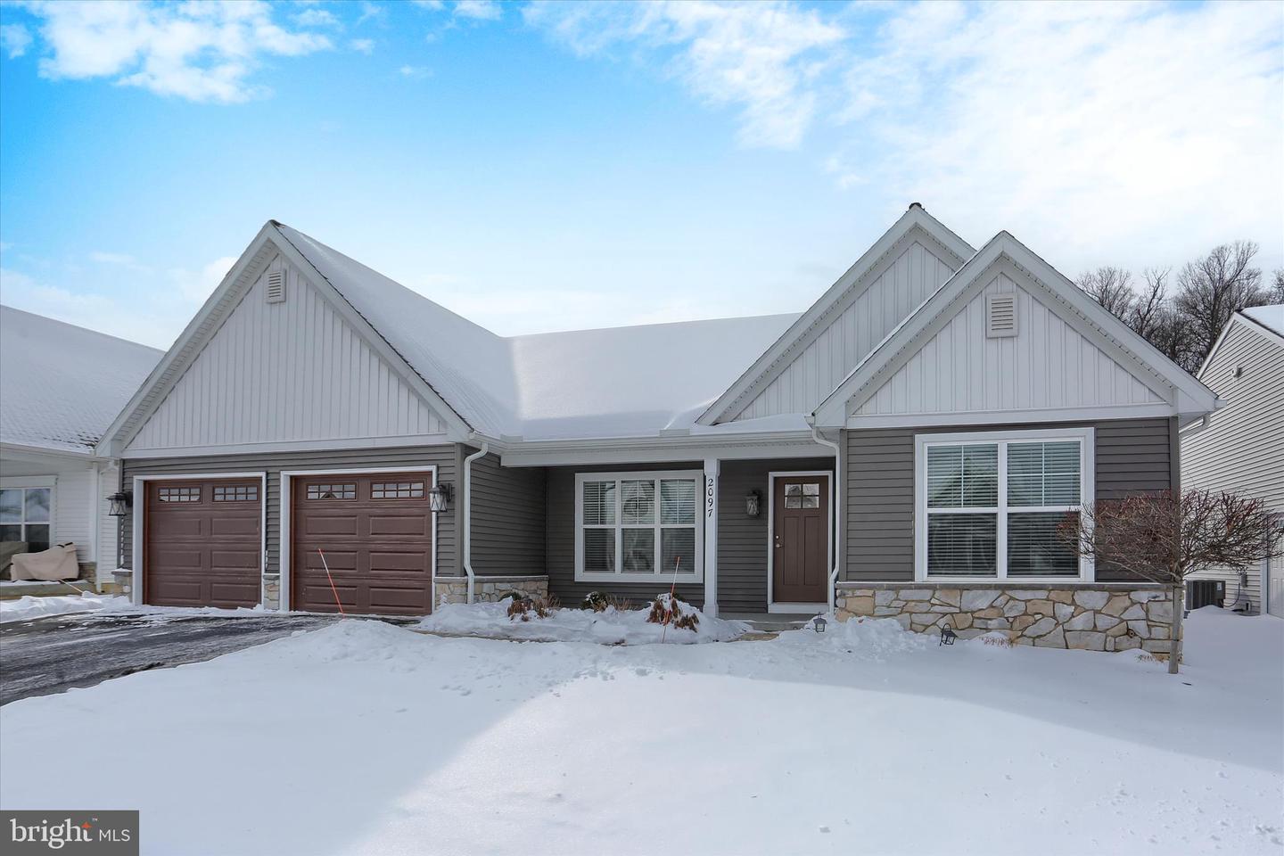 2097 Hill Side Drive, Mechanicsburg