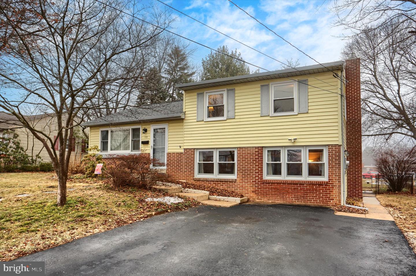 113 E Woodland Drive, Mechanicsburg