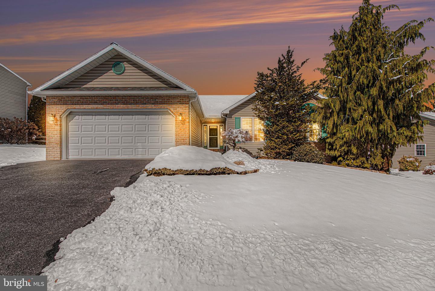 37 Blue Spruce Drive, Enola