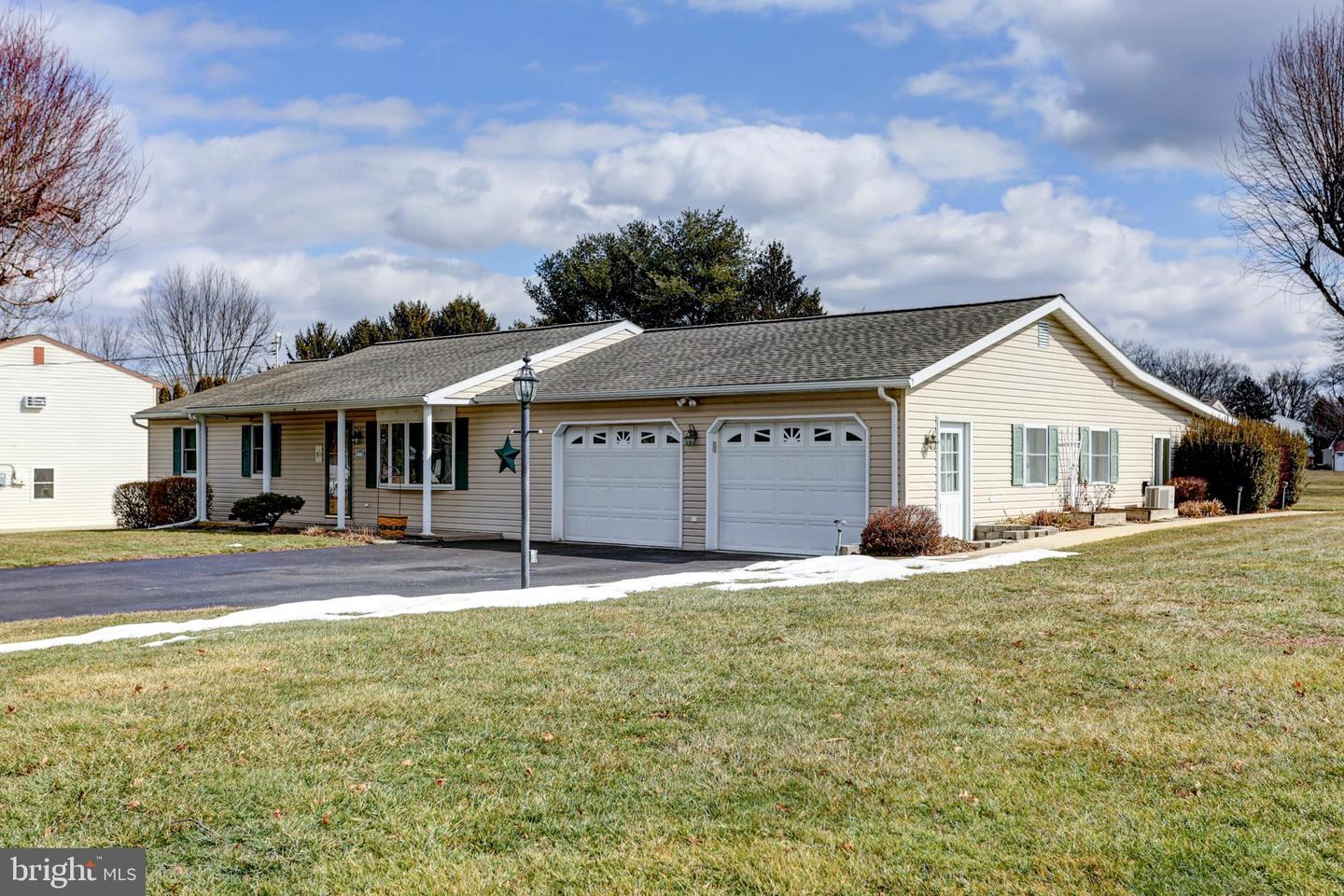 339 Stoner Road, Mechanicsburg