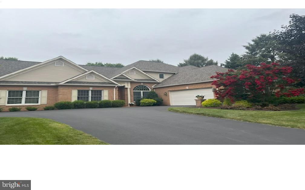 935 Grandon Way, Mechanicsburg