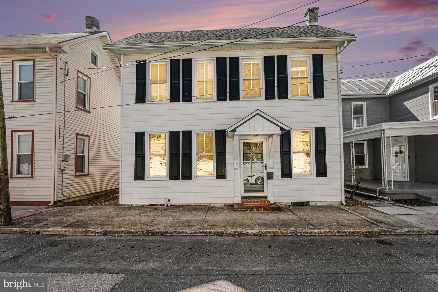 12 S Washington Street, Mechanicsburg