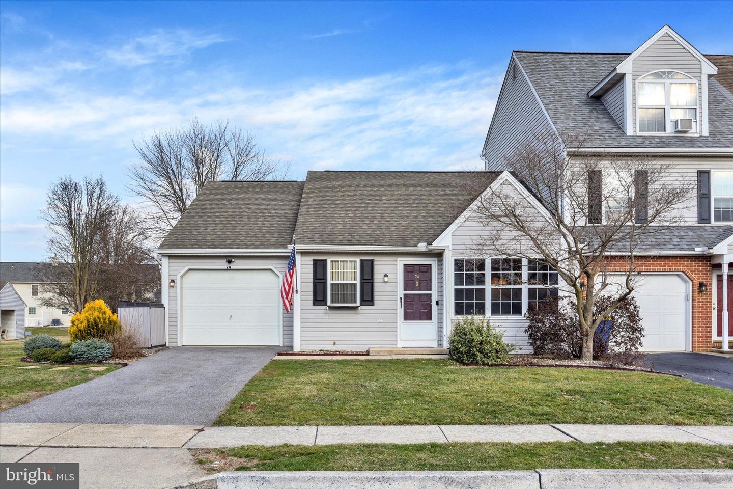 24 Warwick Circle, Mechanicsburg