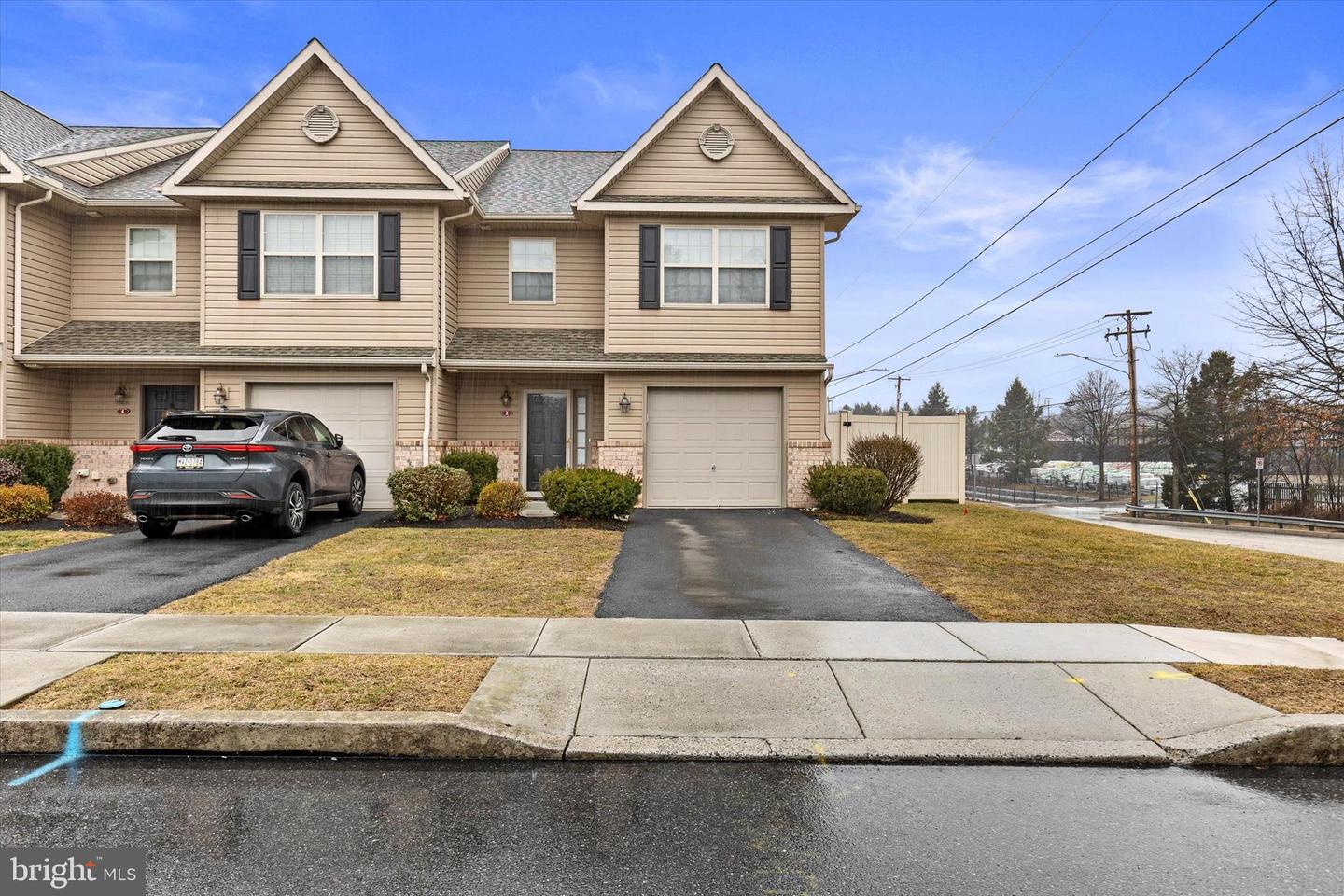 2 Brook Side Drive